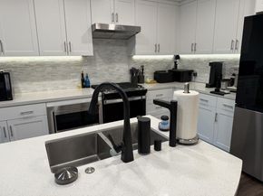 1853 Almaden Road 504, San Jose CA 95125