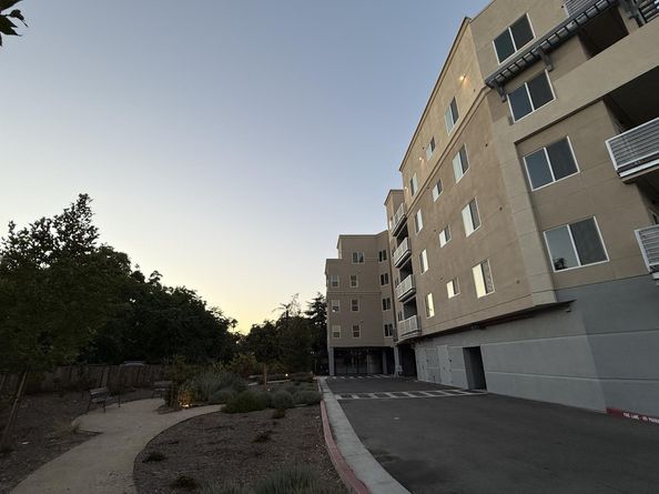 1853 Almaden Road 504, San Jose CA 95125