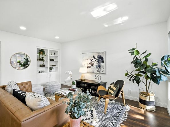 3015 Los Prados Street 114, San Mateo CA 94403