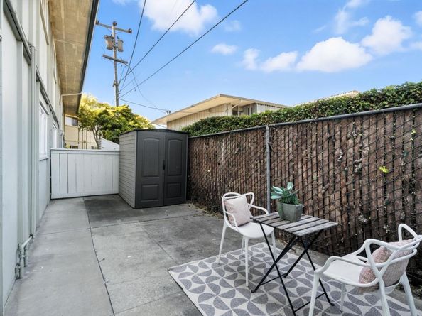 3015 Los Prados Street 114, San Mateo CA 94403