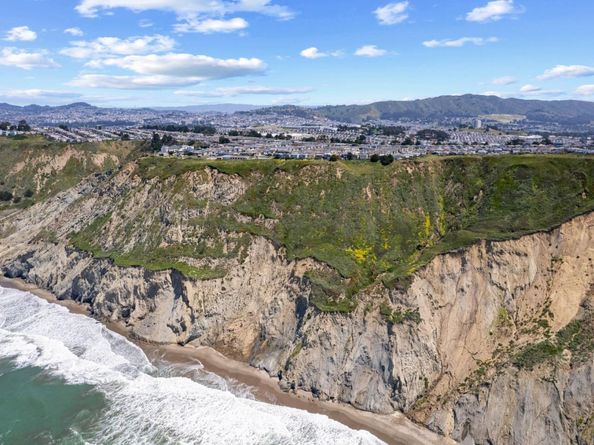 1172 87th Street, Daly City CA 94015