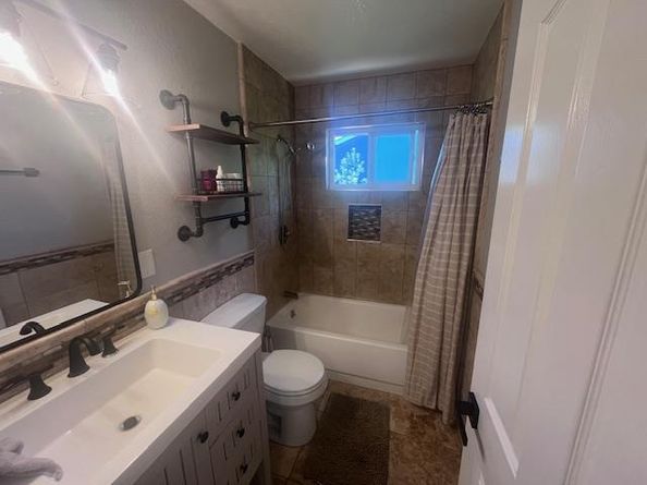 908 Bancroft Ave, Half Moon Bay CA 94019