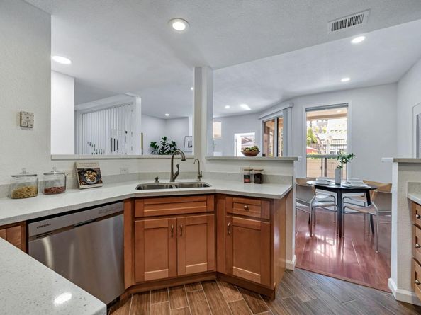 5220 Fairbanks Common, Fremont CA 94555