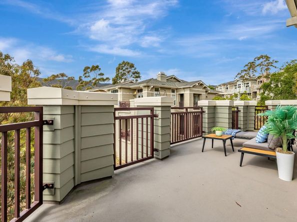 111 Cliff Swallow Court, Brisbane CA 94005
