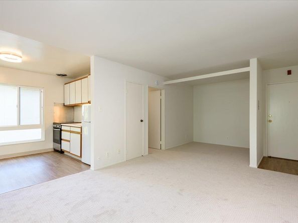 928 Peninsula Avenue 303, San Mateo CA 94401