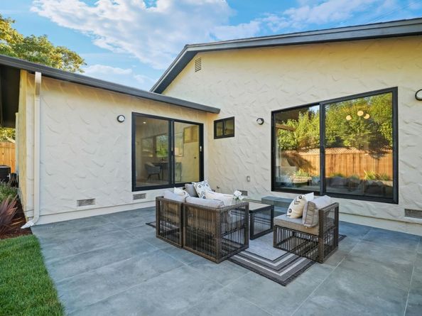 2047 Ashton Avenue, Menlo Park CA 94025