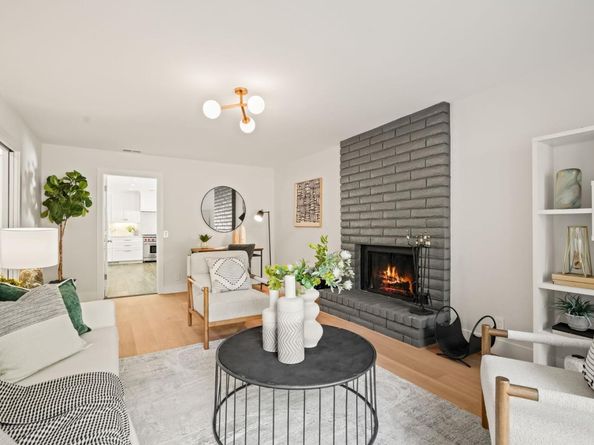 2047 Ashton Avenue, Menlo Park CA 94025