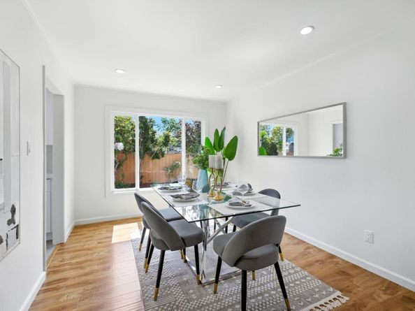 1022 E Santa Inez Avenue, San Mateo CA 94401