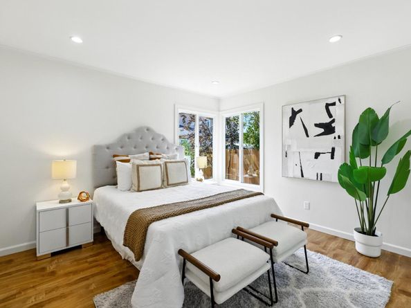1022 E Santa Inez Avenue, San Mateo CA 94401
