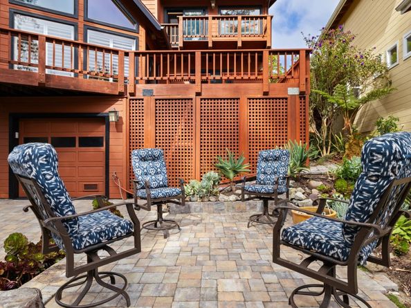 450 Sevilla Avenue, El Granada CA 94018