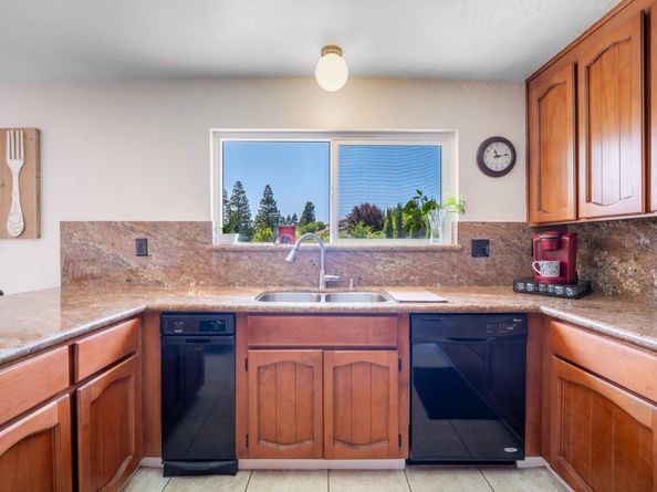 810 W Main Avenue, Morgan Hill CA 95037
