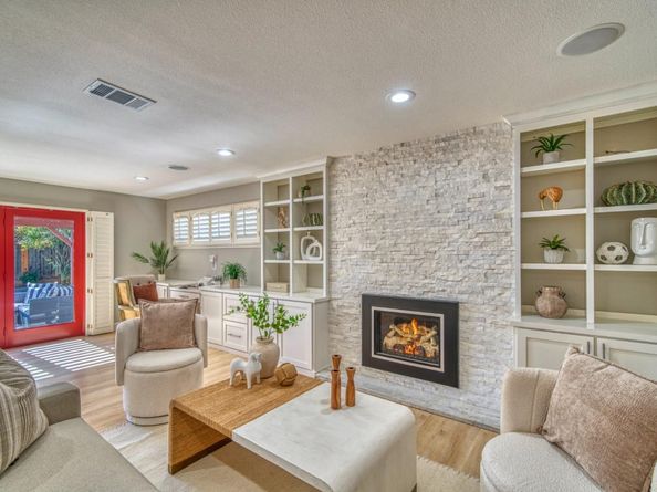 2425 Briarwood Drive, San Jose CA 95125