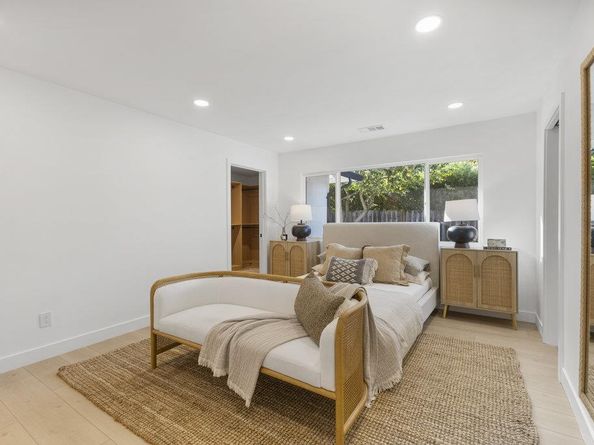 331 Trenton Way, Menlo Park CA 94025