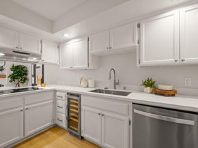 416 Portofino Drive 206, San Carlos CA 94070