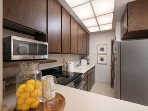 1515 Floribunda Avenue 309, Burlingame CA 94010