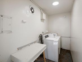 Opal, Oakland CA 94609