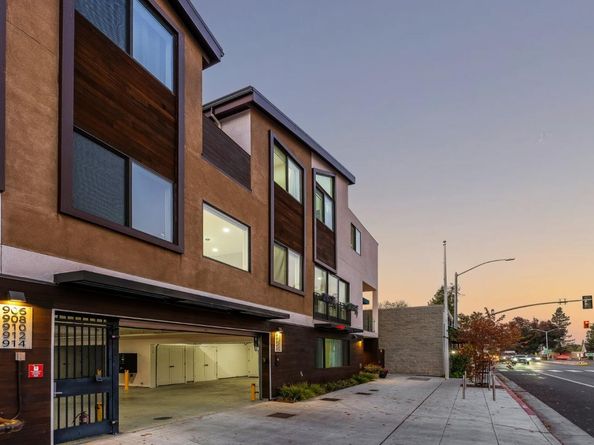 922 Woodside Road, Redwood City CA 94061