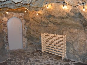 3035 Canyon Road, Burlingame CA 94010