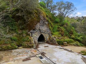 3035 Canyon Road, Burlingame CA 94010