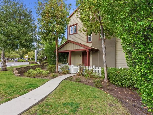 247 Peppermint Tree Terrace 5, Sunnyvale CA 94086
