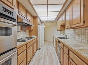 555 Laurel Avenue 415, San Mateo CA 94401