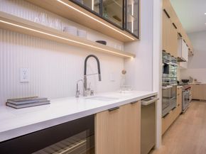 1027 Waverley Street, Palo Alto CA 94301
