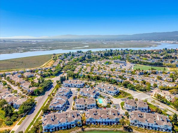 585 Shoal Circle, Redwood Shores CA 94065