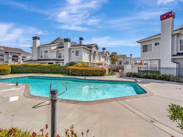 585 Shoal Circle, Redwood Shores CA 94065