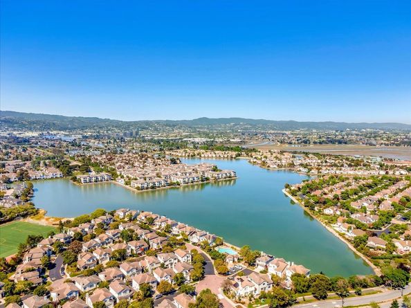 585 Shoal Circle, Redwood Shores CA 94065