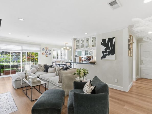 20 Willow Road 7, Menlo Park CA 94025