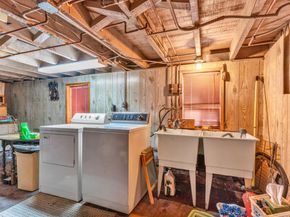 852 58th Street, Oakland CA 94608