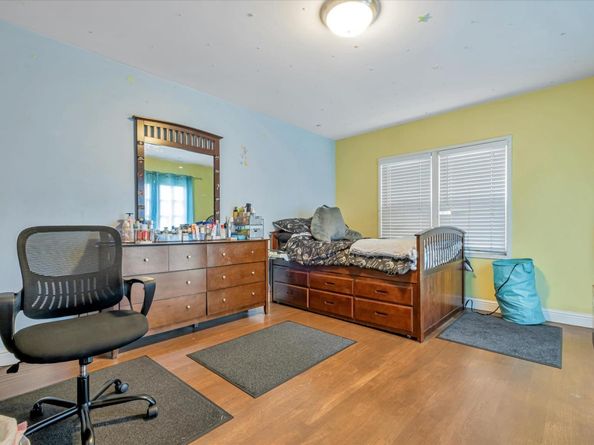 8245 Golf Links Road, Oakland CA 94605