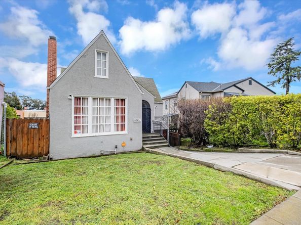 8245 Golf Links Road, Oakland CA 94605