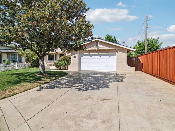 8135 Las Animas Court, Gilroy CA 95020