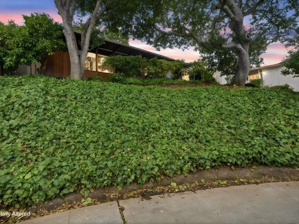 18 Hillbarn Court, San Mateo CA 94403
