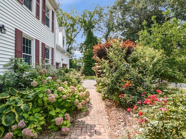 156 Mitchell Rd, Holliston MA 01746
