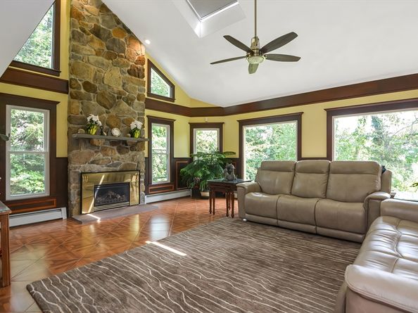 156 Mitchell Rd, Holliston MA 01746