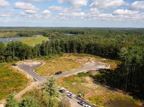 12 Hayford Trail 17, Hanson MA 02341