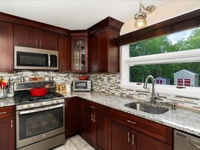 92 Union St, Norwood MA 02062
