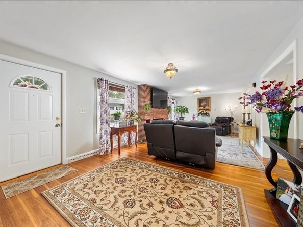 92 Union St, Norwood MA 02062