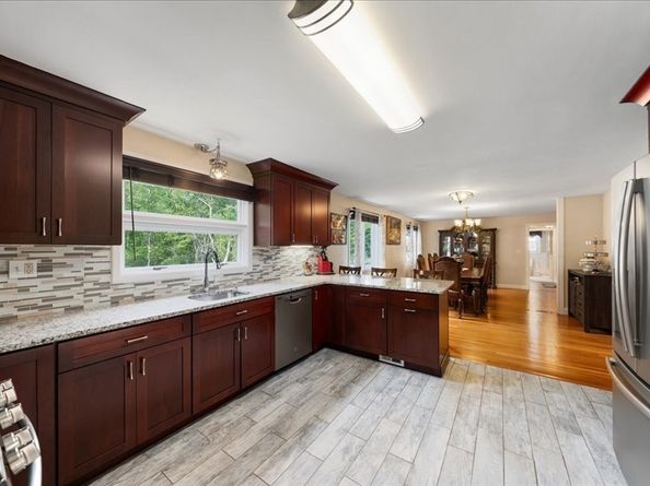 92 Union St, Norwood MA 02062