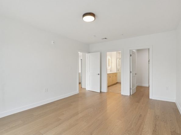 256 Dorchester Street 507, Boston MA 02127