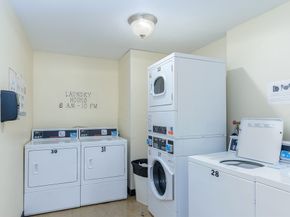 8 Shadowbrook Ln 39, Milford MA 01757