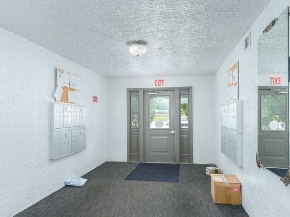 8 Shadowbrook Ln 39, Milford MA 01757
