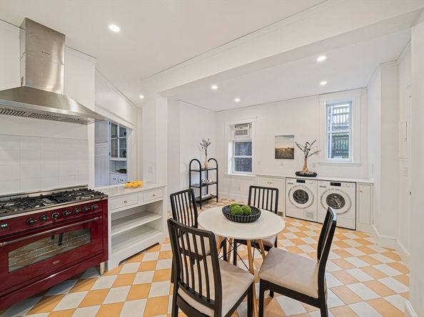 93 Centre Street 2, Brookline MA 02446