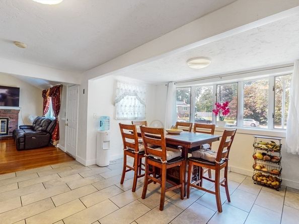 18 Virginia Cir, Randolph MA 02368