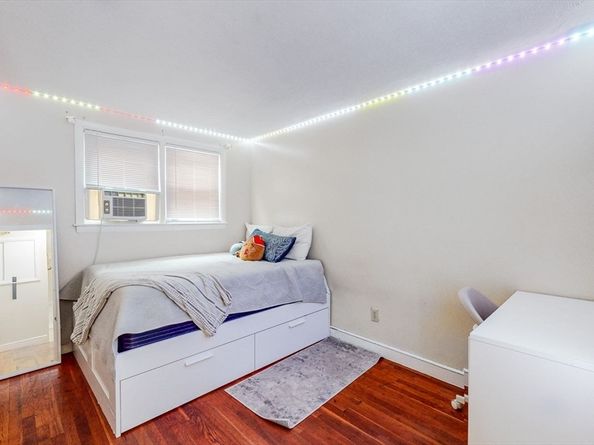 18 Virginia Cir, Randolph MA 02368