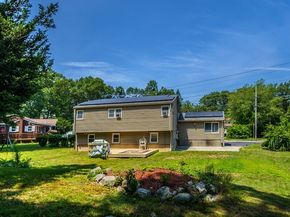 18 Virginia Cir, Randolph MA 02368