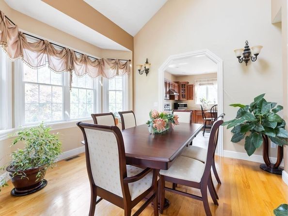 114 Upper Gore Rd, Webster MA 01570