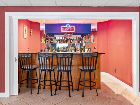 114 Upper Gore Rd, Webster MA 01570